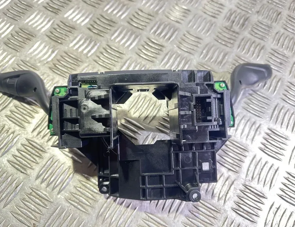 FORD C-Max 2 generation (2010-2019) Stieračový prepínač AV6T13N064AD,AV6T17A553AC 33714849