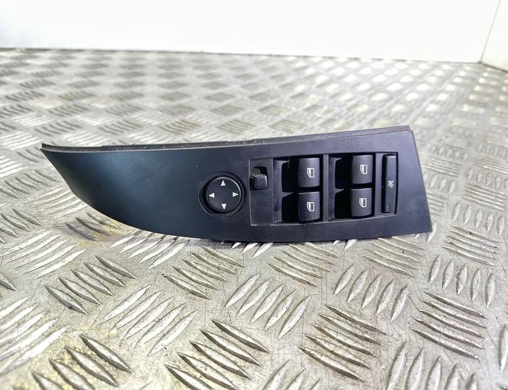 BMW 5 Series E60/E61 (2003-2010) Кнопка стеклоподъемника передней левой двери 6951904 33878596