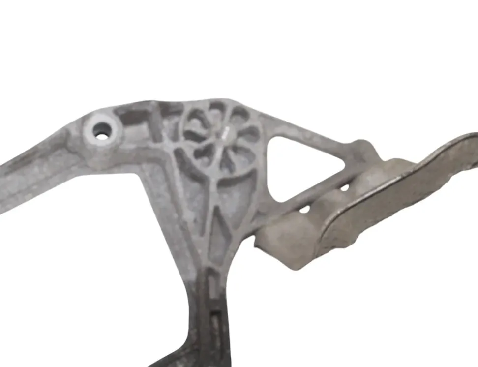 AUDI A5 8T (2007-2016) Кронштейн заднего редуктора 8K0599287G 26857898