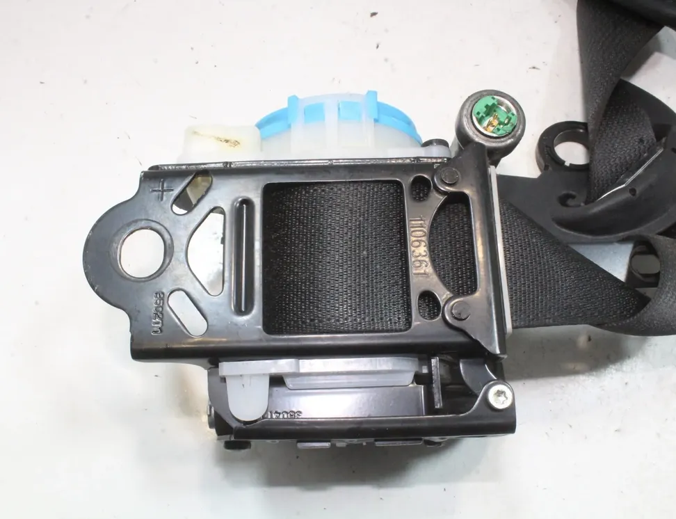 TOYOTA Yaris 4 generation (2020-2023) Ľavý predný bezpečnostný pás 73220-K0011 33556077