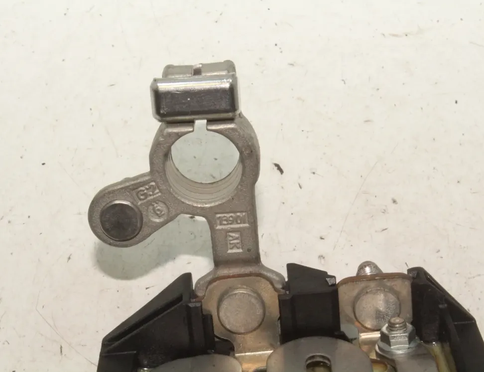 MERCEDES-BENZ C-Class W205/S205/C205 (2014-2023) Battery Cable Ends A0009061505 33568663