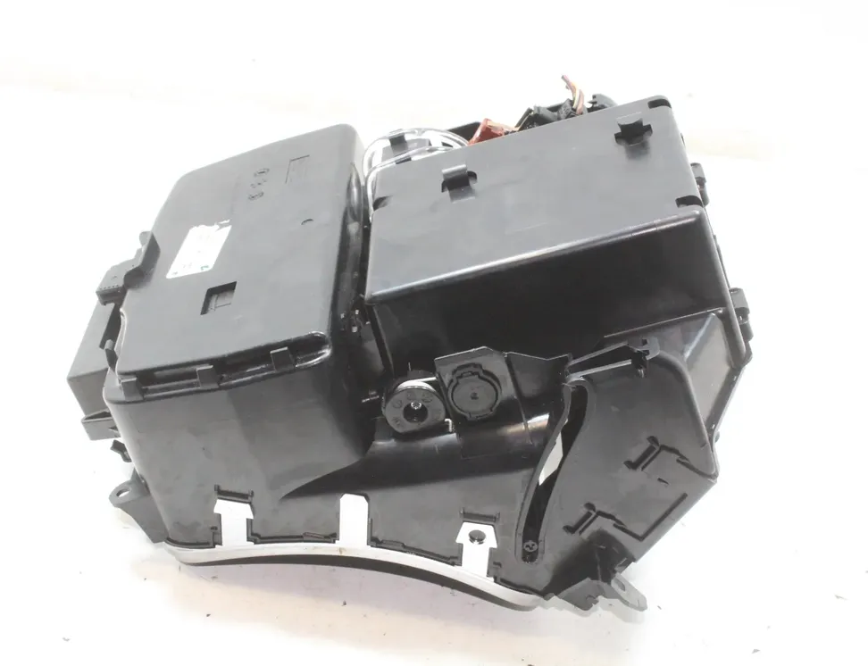 MERCEDES-BENZ C-Class W205/S205/C205 (2014-2023) Ashtray A2056801005 33572539