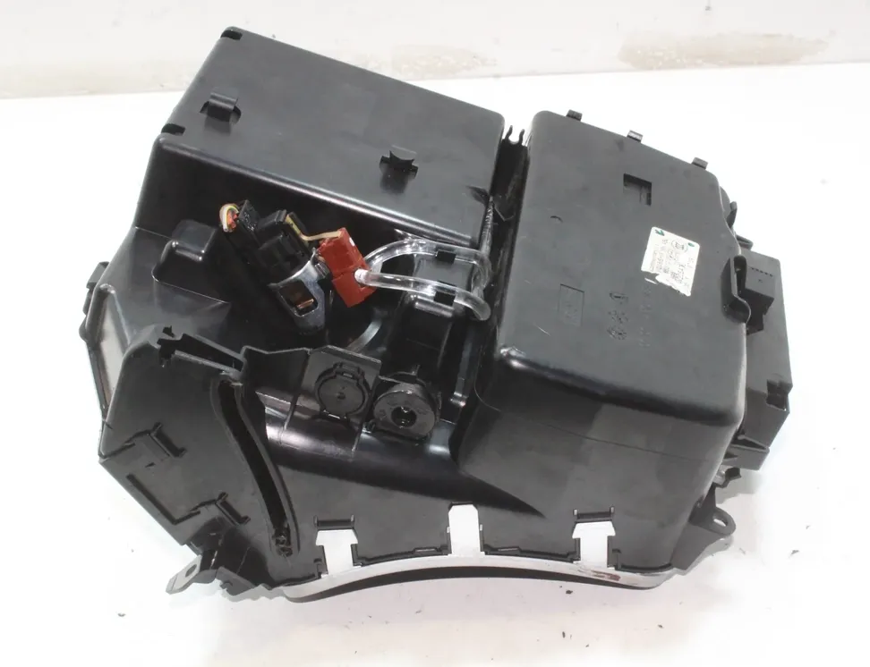 MERCEDES-BENZ C-Class W205/S205/C205 (2014-2023) Ashtray A2056801005 33572539