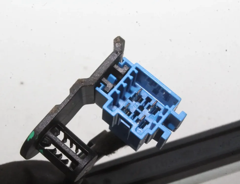 MERCEDES-BENZ C-Class W205/S205/C205 (2014-2023) Регулятор высоты ремня безопасности спереди слева A2058600182 33573721