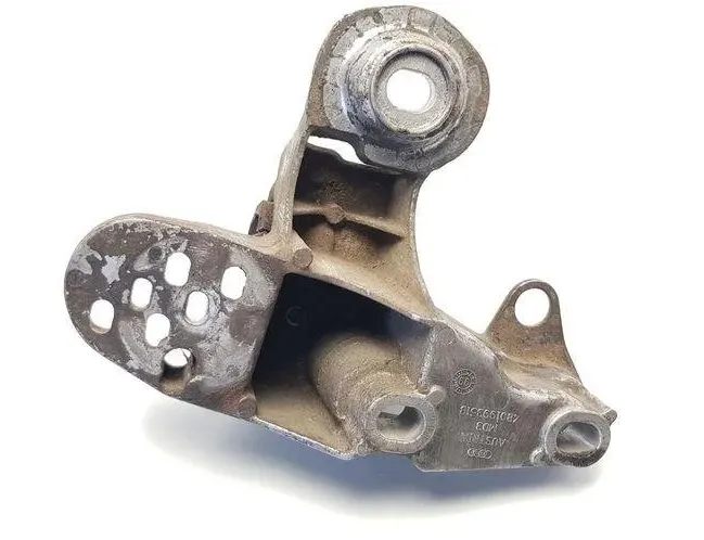 AUDI A6 C8/4K (2018-2024) Držiak motora pravá strana 4B0199351B 32271437