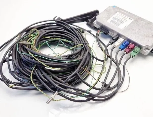 BMW 7 Series F01/F02 (2008-2015) Модуль управления слепым пятном 7176446,66316861040,114191,1612510,908330,9175668,9247367,7264769,66326859180,66326859179,9086332,9201484,66549286713,66539240352,107652,66539282424 32281817