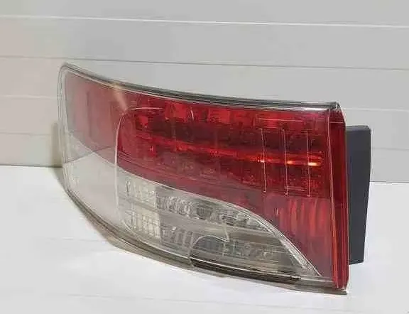 TOYOTA Avensis 3 generation (2009-2020) Фонарь задний левый 0520,08051 32617719