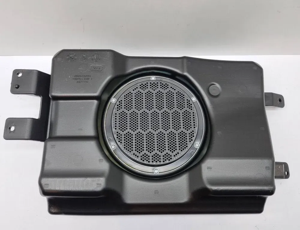 DODGE Durango 3 generation (2010-2024) Subwoofer 26777AF 33999845