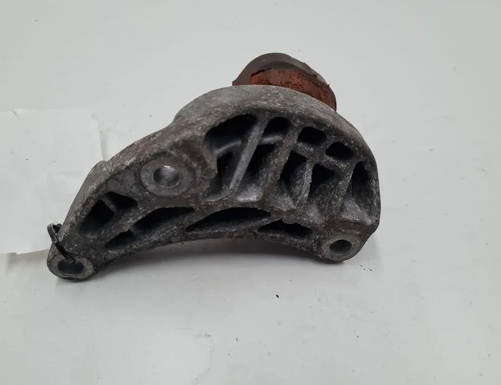 AUDI A6 C6/4F (2004-2011) Držiak motora pravá strana 4F0199343M 33276512