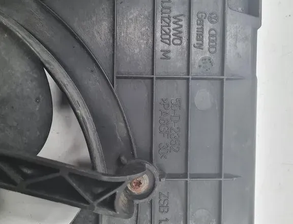 AUDI A3 8L (1996-2003) Motorový chladiaci ventilátor Radiátor 1J0121207M 33278947