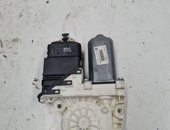 VOLKSWAGEN Passat B7 (2010-2015) Rear Left Door Window Control Motor 1K0959703P 33280015