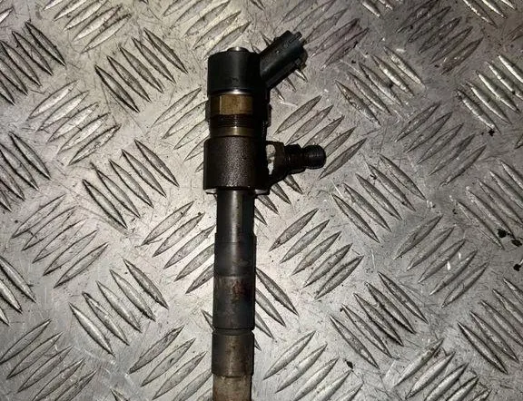 OPEL Astra H (2004-2014) Форсунка 0445110165 33299673