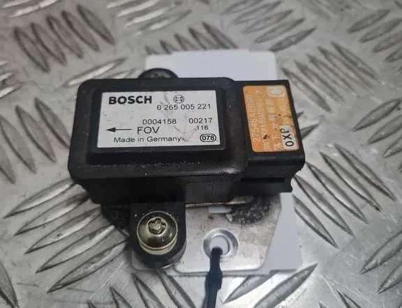 SUBARU Outback 2 generation (1998-2003) Akceleračný senzor 0265005221 33300953