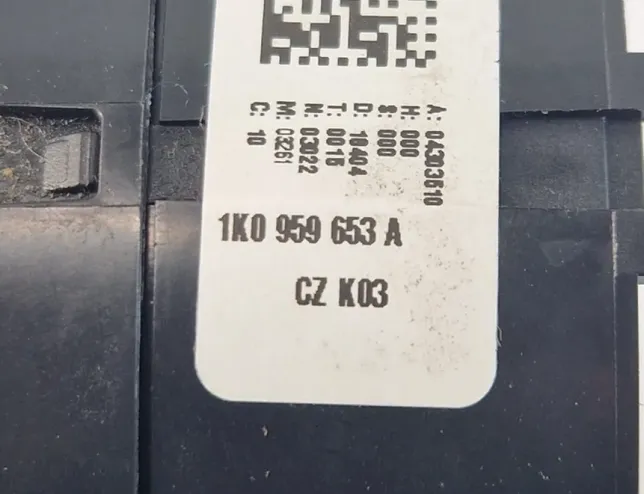 AUDI A3 8P (2003-2013) Другая деталь 1K0959653A 33133841