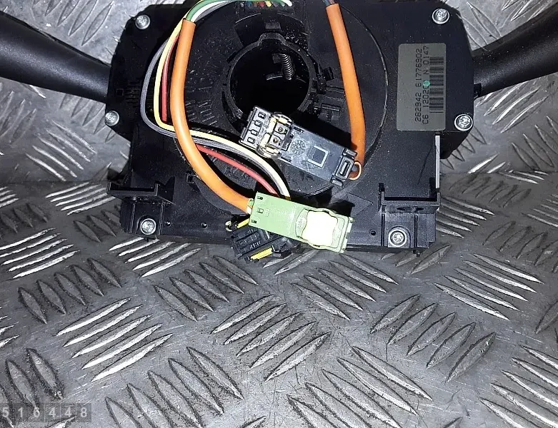 CITROËN C3 1 generation (2002-2010) Páčka/ spínač ukazovateľa smeru stieračov 96488227xt 33525507