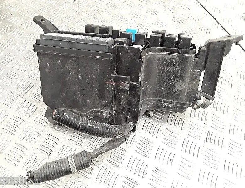 MAZDA 3 BM (2013-2019) Fuse box bhr166767 33727270