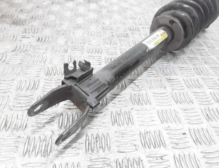 MERCEDES-BENZ C-Class W205/S205/C205 (2014-2023) Амортизатор передний правый A2053201813 20537128