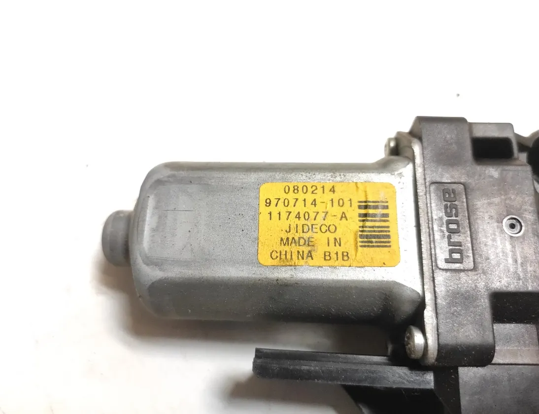 VOLVO S80 2 generation (2006-2020) Маторчик стеклоподъемника передней правой двери 1174077A 21164619