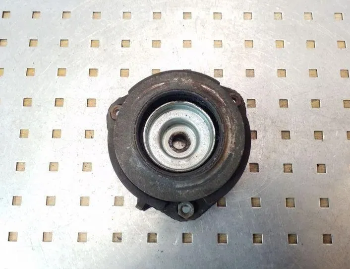 SKODA Octavia 2 generation (2004-2013) Упорный подшипник амортизатора передний левый 1K0412331B 25120631