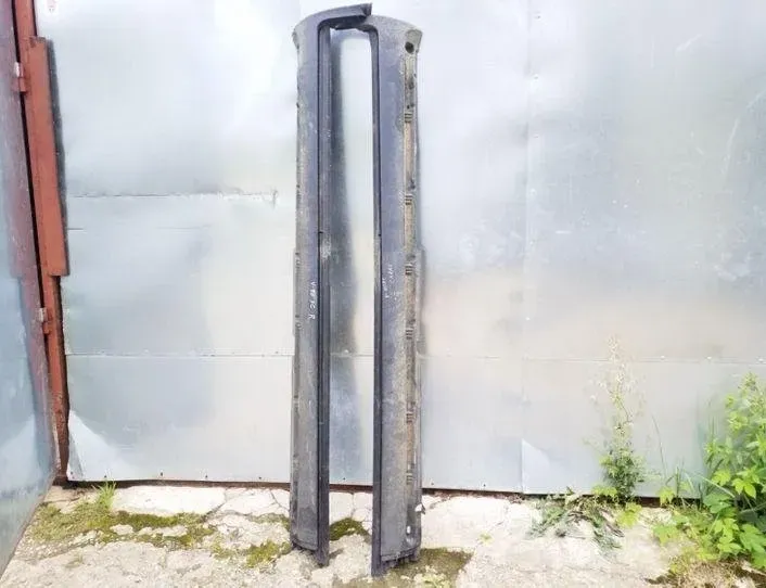 VOLVO XC70 2 generation (2000-2007) Ľavý plastový kryt bočného prahu 09190881,8620138,8620136 25121383