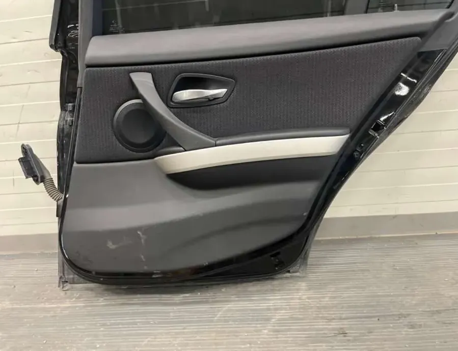 BMW 3 Series E90/E91/E92/E93 (2004-2013) Дверь задняя правая 41009628752 33541247