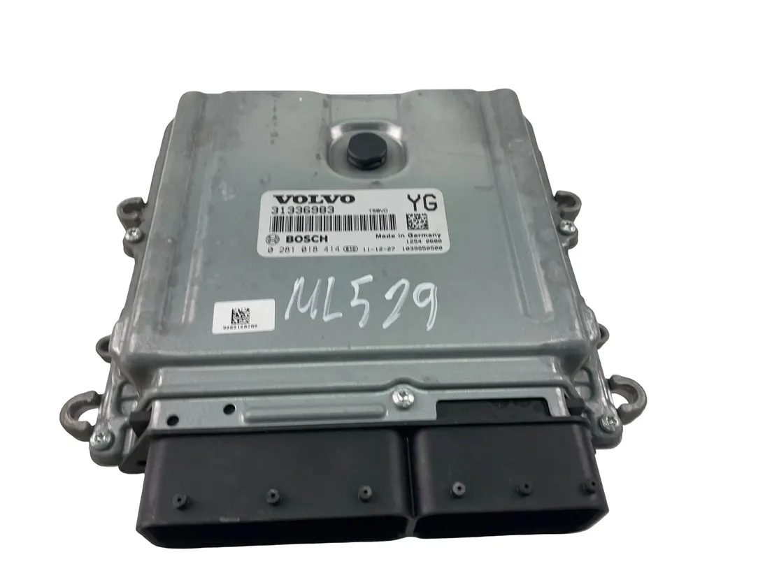 VOLVO V40 2 generation (2012-2020) Блок управления двигателем 31336983,0281018414 34022240