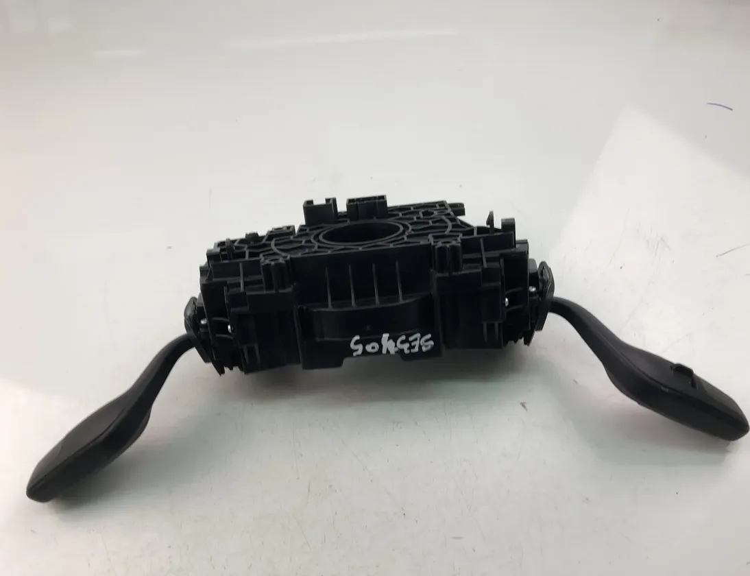 FORD Puma 2 generation (2019-2023) поворота переключение  H1BT-3F944-AJ 17343508