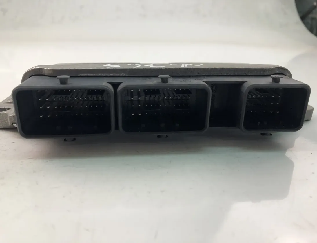 RENAULT Megane 2 generation (2002-2012) Riadiaca jednotka motora 8200509516,8200509552 18040876