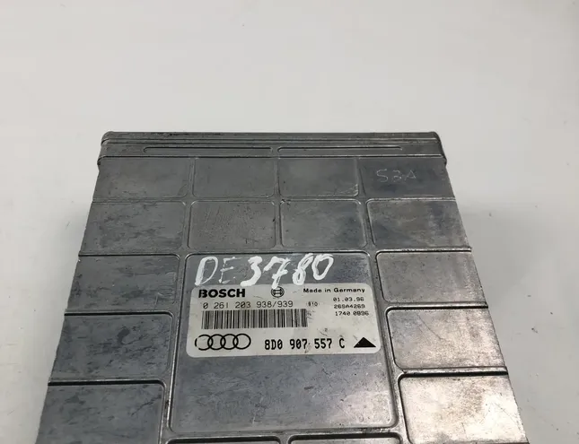 AUDI A4 B5/8D (1994-2001) Control Unit 8D0907557C 22461079