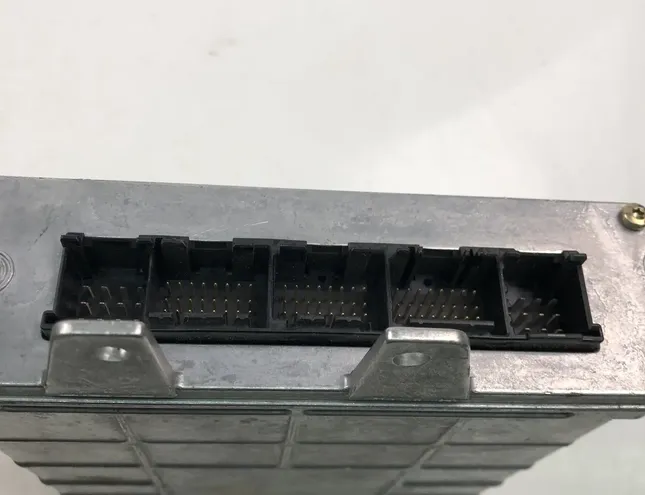 AUDI A4 B5/8D (1994-2001) Control Unit 8D0907557C 22461079