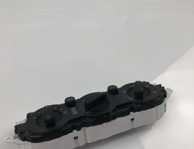 FORD C-Max 2 generation (2010-2019) БЛОК УПРАВЛЕНИЯ КОНДИЦИОНЕРА ВОЗДУХА / КЛИМАТА/ ПЕЧКИ (В САЛОНЕ) AM5T18549 23574012