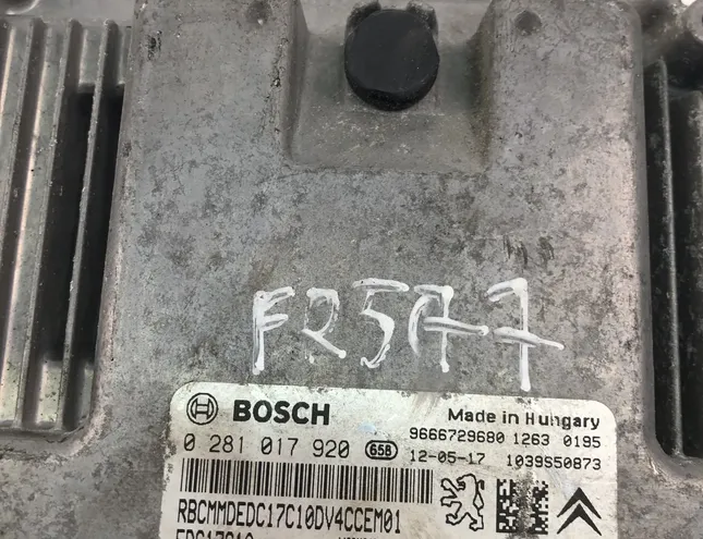 PEUGEOT 208 Peugeot 208 (2012-2015) Блок управления двигателем 0281017920,9677529580 24458014