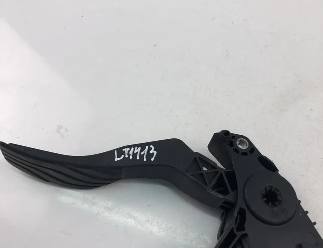 RENAULT Kadjar 1 generation (2015-2024) Педаль газа 180024BA0B 25404430