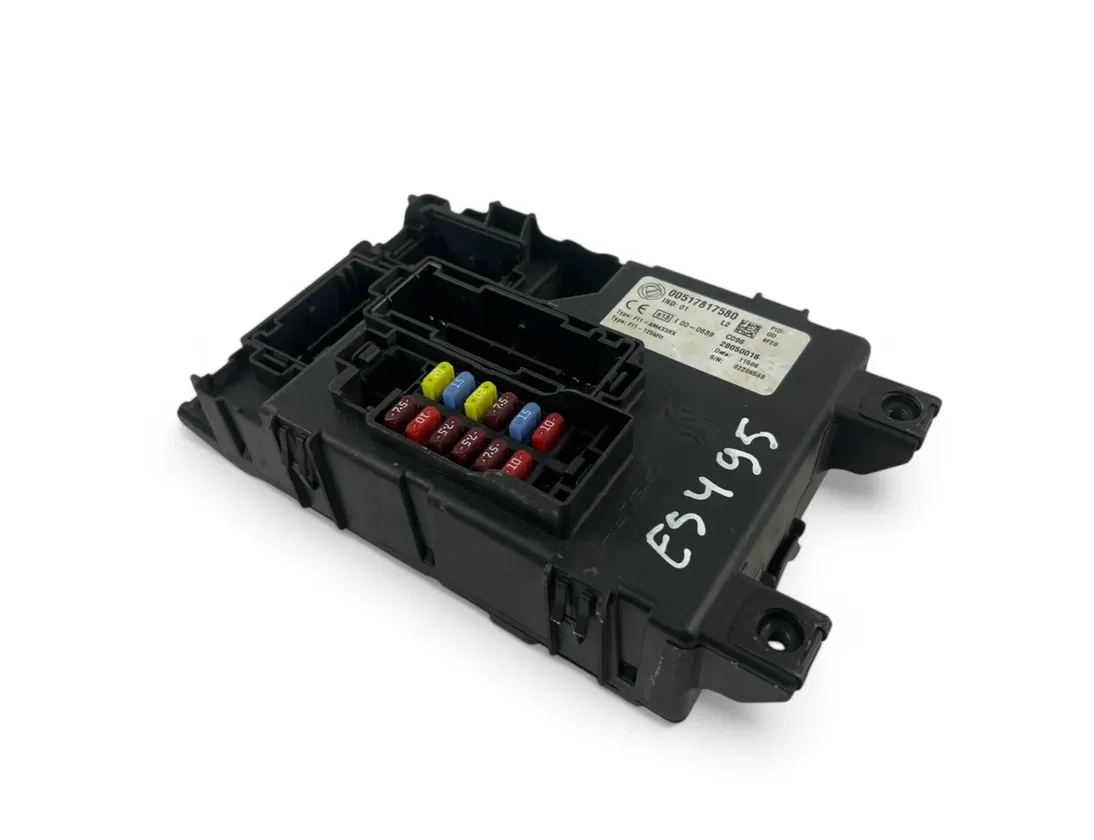 FIAT Punto 3 generation (2005-2020) Блок предохранителей 00517817580 29051968