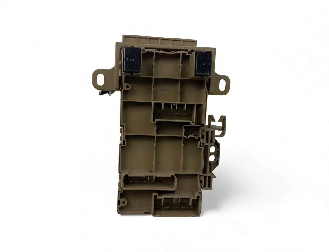 SUBARU XV 1 generation (2011-2017) Блок предохранителей 82201FJ210 33156635