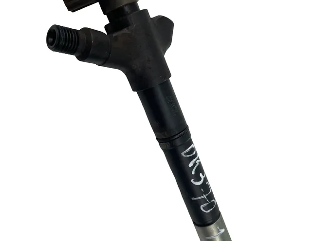 TOYOTA Avensis 2 generation (2002-2009) Palivový vstrekovač 23670-0R100 33554100