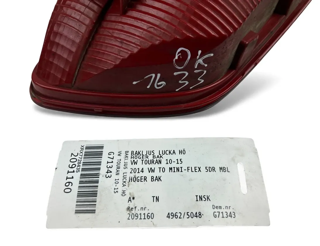 VOLKSWAGEN Touran 1 generation (2003-2015) Rear Right Taillight Lamp 33594334