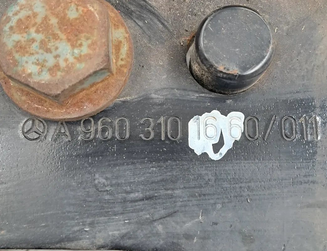 MERCEDES-BENZ ACTROS MP4 (2011-present) Držiak na montáž do kabíny A9603101660,A9603101660,9603101660 33717796