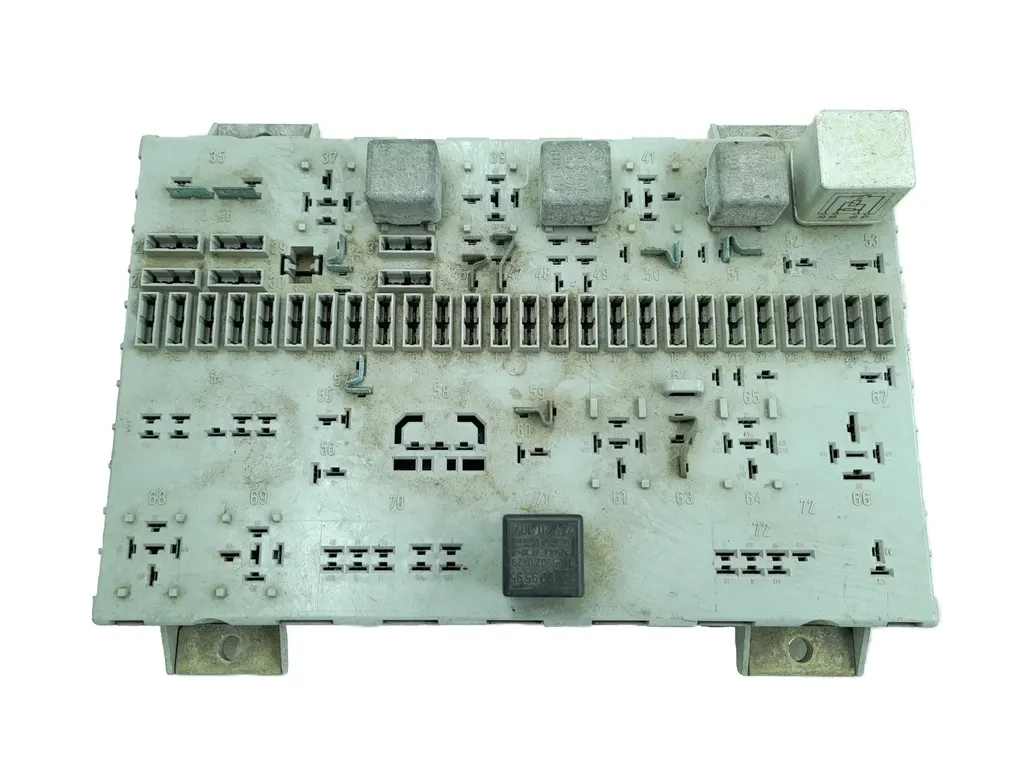 MAN L 2000 (1993-present) Блок предохранителей 81.25444.6060,81254446060,81254446060,896055 34228753