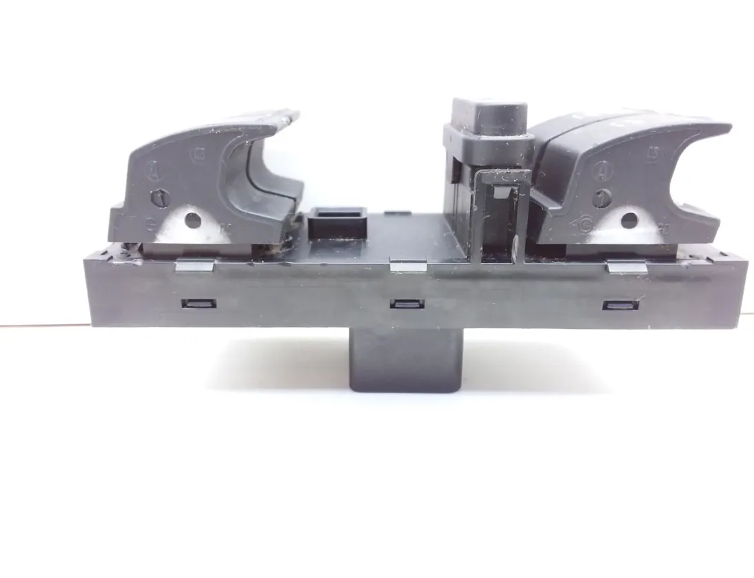 VOLKSWAGEN Passat B6 (2005-2010) Front Right Door Window Switch 1K4959857 11441474