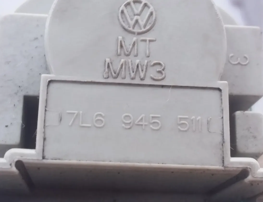 AUDI A6 C6/4F (2004-2011) Датчик тормозной педали 7L6945511 20344633