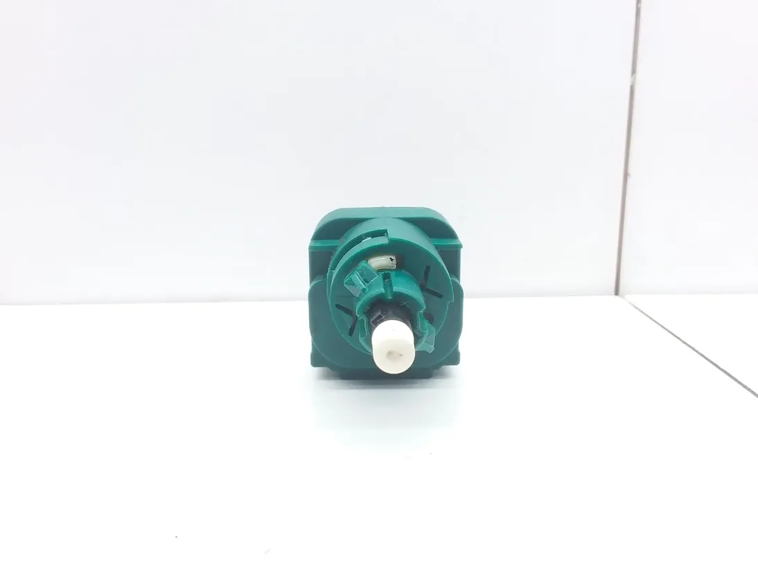 AUDI A6 C6/4F (2004-2011) Датчик тормозной педали 7L6945511 20344633