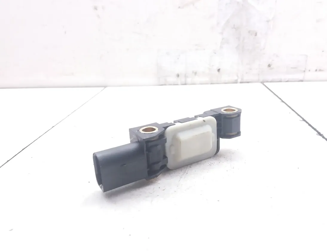 VOLKSWAGEN Touareg 1 generation (2002-2010) Crash Impact Sensor 4b0959643e,203873,051007 33357703