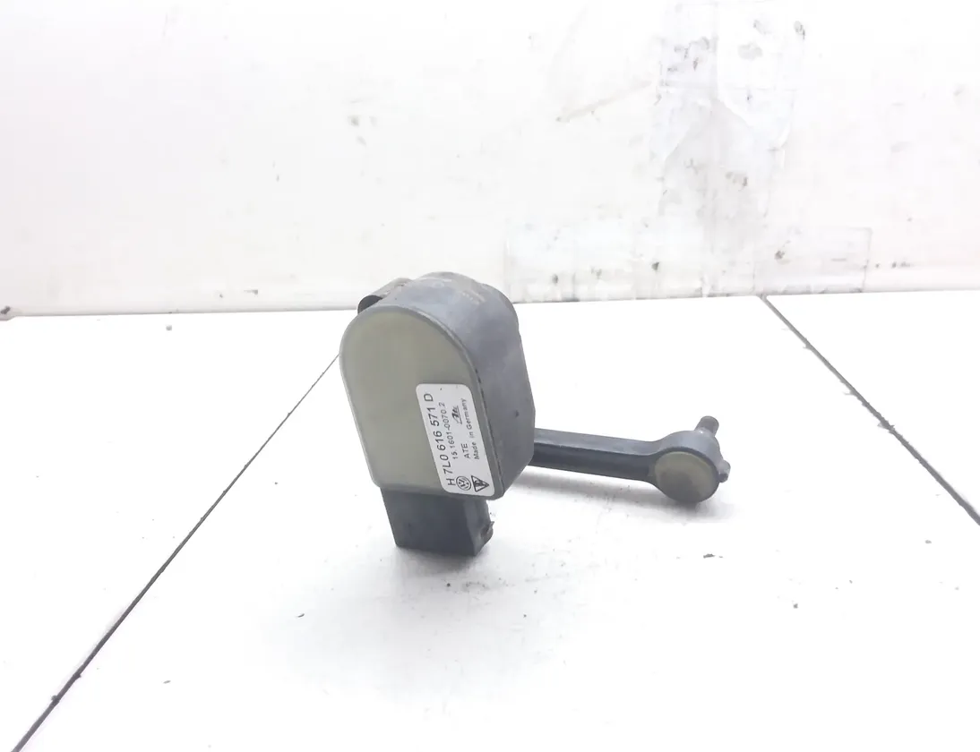 VOLKSWAGEN Touareg 1 generation (2002-2010) Датчик высоты подвески 7l0616571d,15160100702 33387810