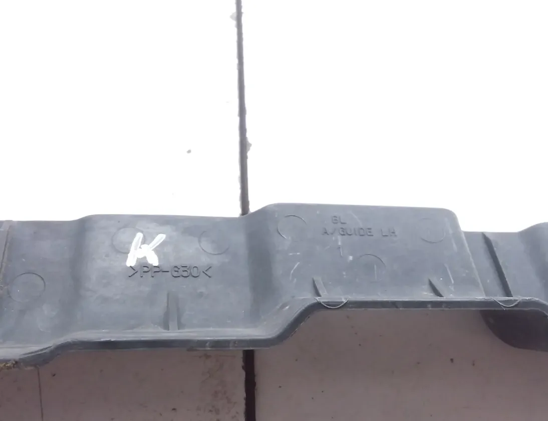 KIA Sorento 1 generation (2002-2011) Держатель радиатора 33787490