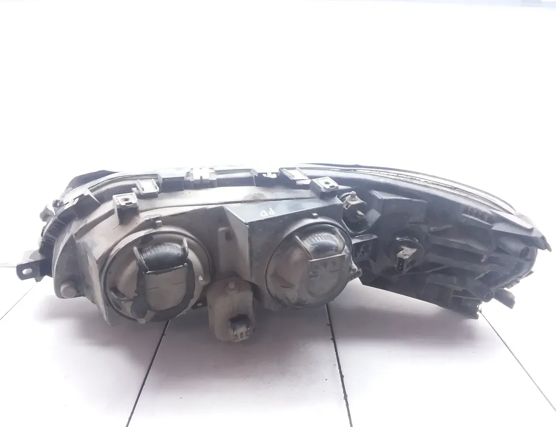 VOLVO S60 1 generation (2000-2009) Pravé predné svetlo 8693588,89007870 33929004