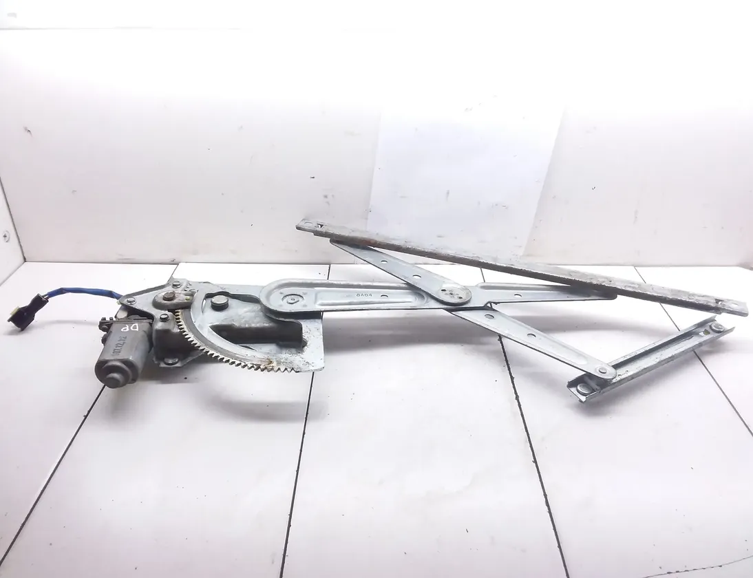 KIA Sorento 1 generation (2002-2011) Regulátor okna pravých predných dverí 824603e000,xh101pa 33985650