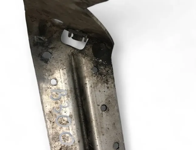 BMW X5 E70 (2006-2013) Predný pravý držiak blatníka 7188836 30555269