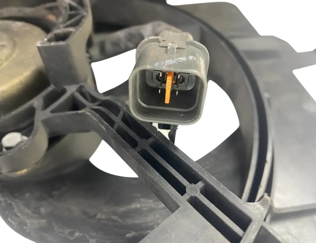 SMART Forfour 1 generation (2004-2006) Вентилятор радиатора 1350A066 33336371