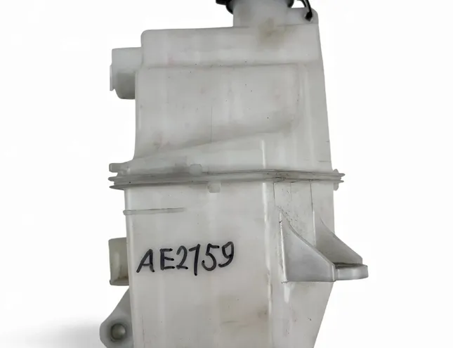 TOYOTA RAV4 5 generation (XA50) (2018-2024) Expanzná nádrž 33482154